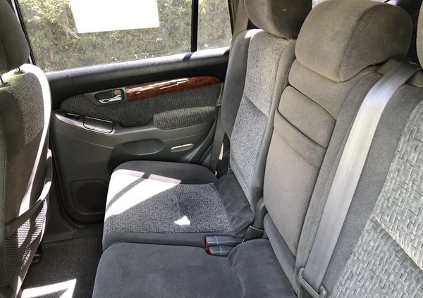 Toyota Land Cruiser cena 43900 przebieg: 330205, rok produkcji 2005 z Zakliczyn małe 211